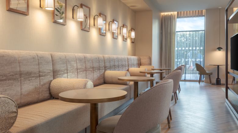 <b>Staybridge Suites Bath Road Restaurant</b>. Images powered by <a href="https://www.leonardoworldwide.com/" title="Leonardo Worldwide" target="_blank">Leonardo</a>.