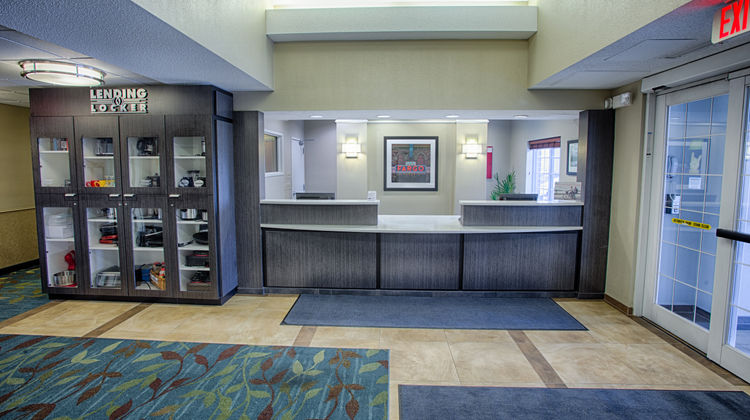 Candlewood Suites-N. Dakota State Univ Lobby