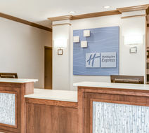 Holiday Inn Express Hotel & Suites Lobby