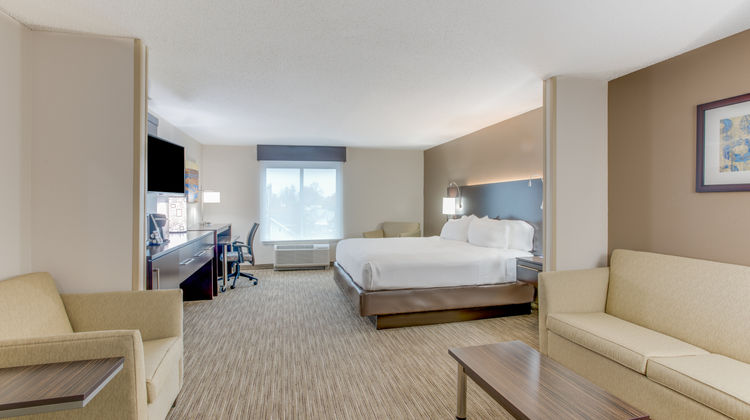 Holiday Inn Express Hotel & Suites Room