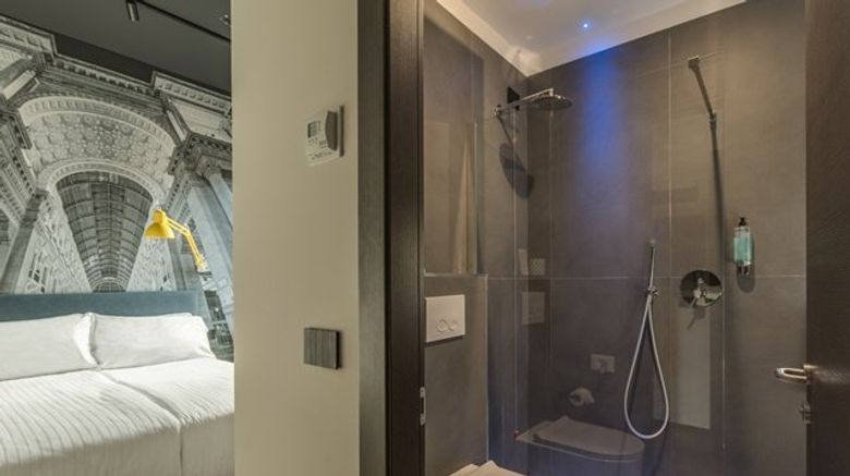 <b>Hotel Roxy Room</b>. Images powered by <a href="https://www.leonardoworldwide.com/" title="Leonardo Worldwide" target="_blank">Leonardo</a>.