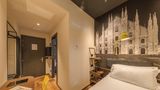 <b>Hotel Roxy Room</b>. Images powered by <a href="https://www.leonardoworldwide.com/" title="Leonardo Worldwide" target="_blank">Leonardo</a>.