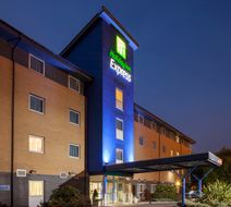 Holiday Inn Express Birmingham Star City Exterior