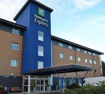 Holiday Inn Express Birmingham Star City Exterior