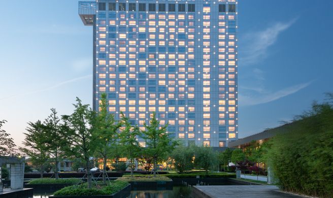 Holiday Inn Shanghai Pudong Kangqiao Exterior