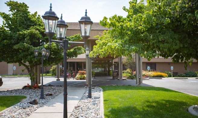 Ruby River Hotel Exterior