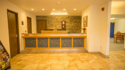 Sunnyside Inn & Suites