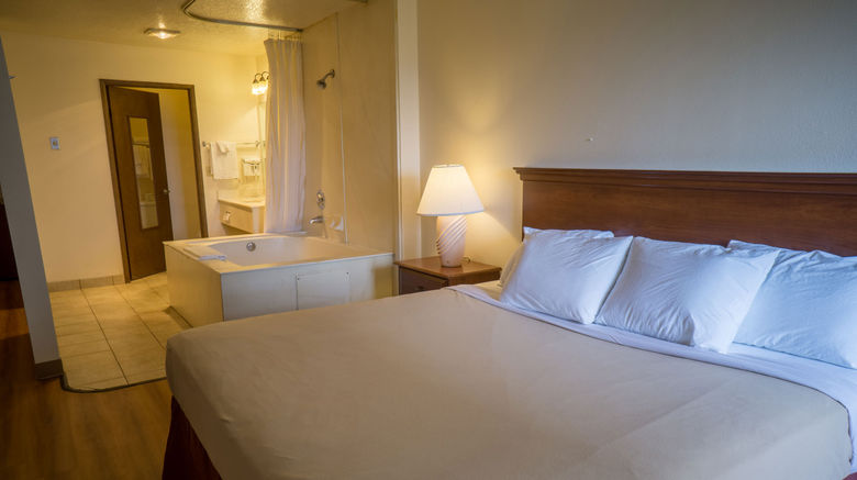 <b>Sunnyside Inn & Suites Room</b>. Images powered by <a href="https://www.leonardoworldwide.com/" title="Leonardo Worldwide" target="_blank">Leonardo</a>.