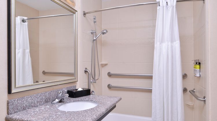 Staybridge Suites Oklahoma City Airport Room