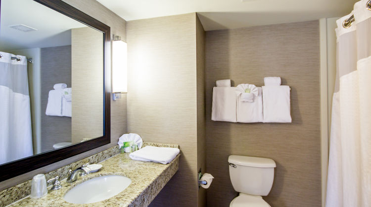 Holiday Inn Express Room