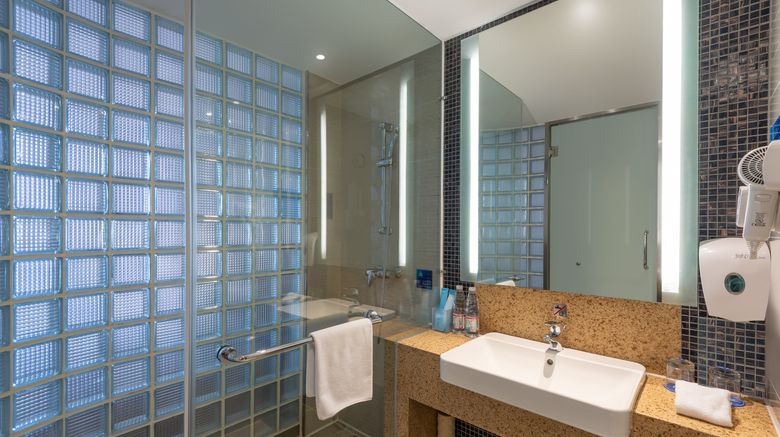 <b>Holiday Inn Express Jiading Industry Pk Room</b>. Images powered by <a href="https://www.leonardoworldwide.com/" title="Leonardo Worldwide" target="_blank">Leonardo</a>.