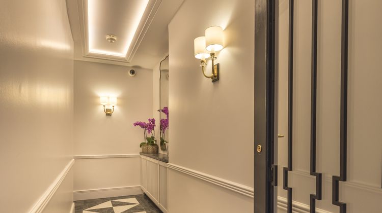 Capital Hotel, Apartments & Townhouse Lobby