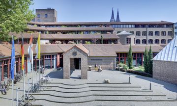 Maternushaus Hotel