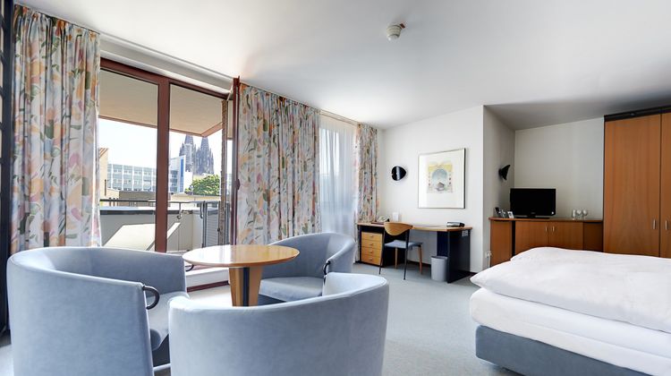 Maternushaus Hotel Room