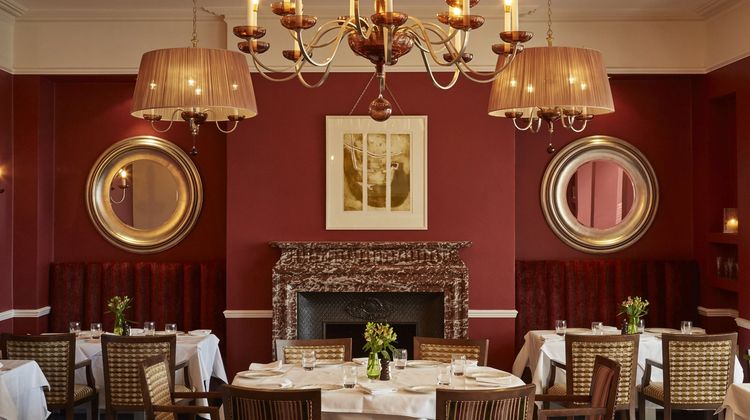 Ockenden Manor Hotel Restaurant