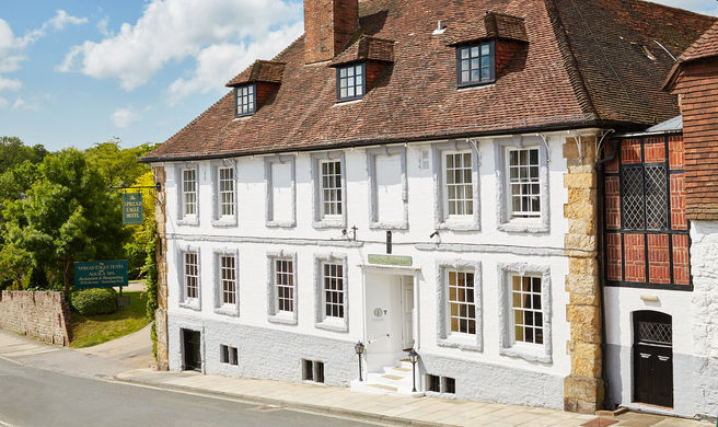 Spread Eagle Hotel & Spa Exterior