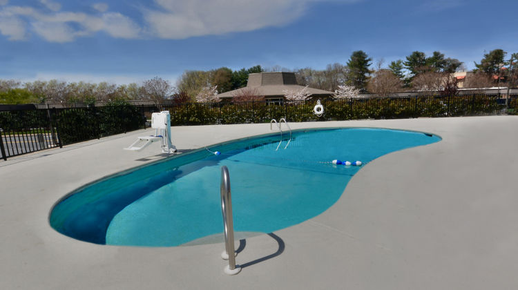 Holiday Inn Express Lynchburg Pool
