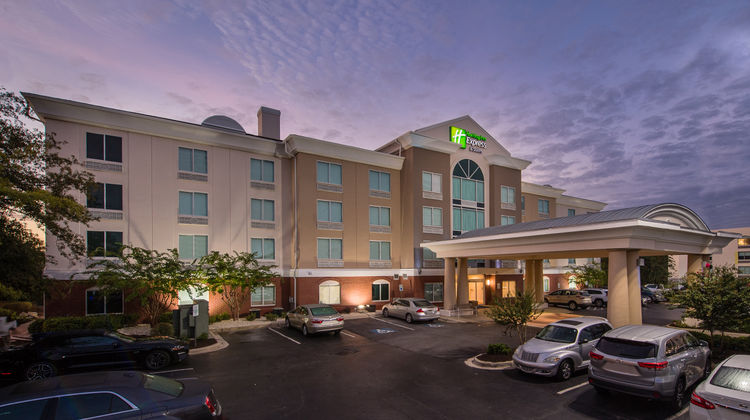 Holiday Inn Express & Suites I-26 Exterior