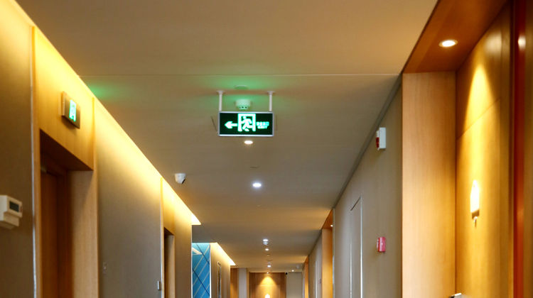 Holiday Inn Exp North Railway Station Lobby