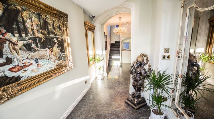 The Peacock Townhouse Hotel Lobby