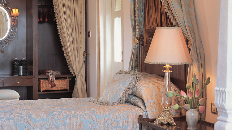 Taj Lake Palace Hotel Suite