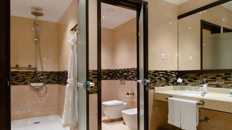 Holiday Inn Aktau Suite