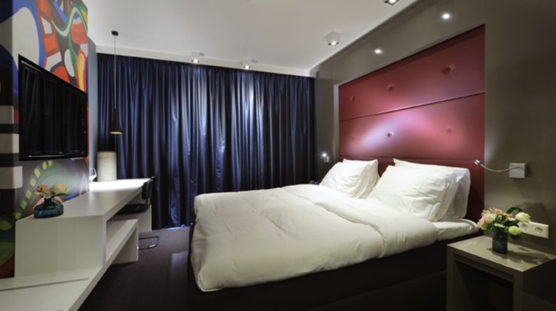 <b>Blue Mansion Hotel Room</b>. Images powered by <a href="https://www.leonardoworldwide.com/" title="Leonardo Worldwide" target="_blank">Leonardo</a>.