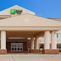 Holiday Inn Express Hotel & Suites