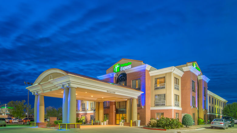 <b>Holiday Inn Express Hotel & Suites Exterior</b>. Images powered by <a href="https://www.leonardoworldwide.com/" title="Leonardo Worldwide" target="_blank">Leonardo</a>.