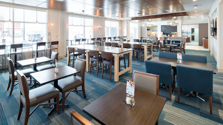 <b>Holiday Inn Express Red Deer North Restaurant</b>. Images powered by <a href="https://www.leonardoworldwide.com/" title="Leonardo Worldwide" target="_blank">Leonardo</a>.