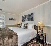 Calistoga Wine Way Inn Room