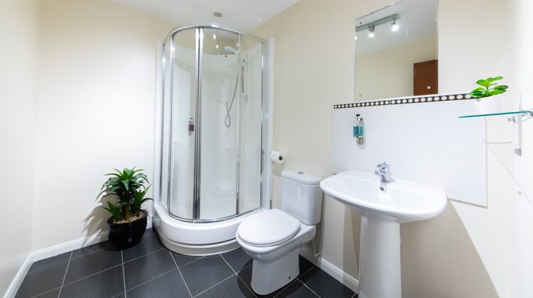 The Spires Serviced Apartments Aberdeen Room