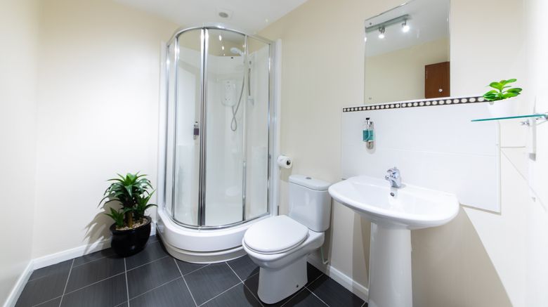 <b>The Spires Serviced Apartments Aberdeen Room</b>. Images powered by <a href="https://www.leonardoworldwide.com/" title="Leonardo Worldwide" target="_blank">Leonardo</a>.