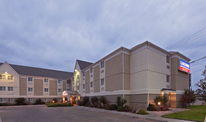 Candlewood Suites Wichita Falls Exterior