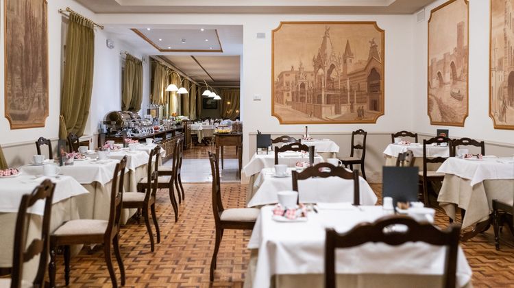 Due Torri Hotel Restaurant