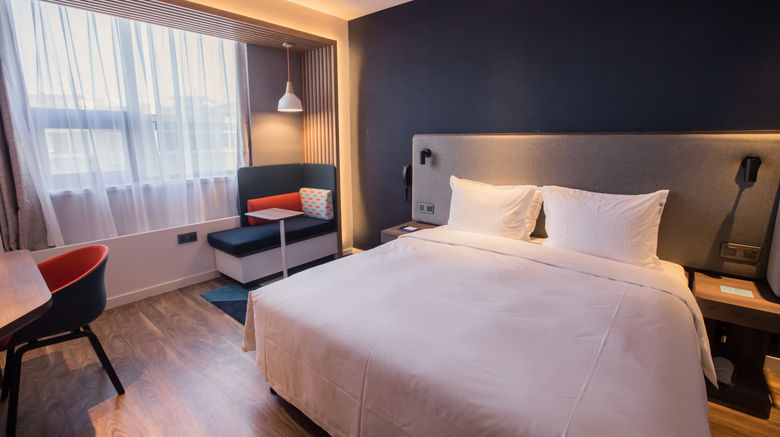 <b>Holiday Inn Express Xi'an Bell Tower Room</b>. Images powered by <a href="https://www.leonardoworldwide.com/" title="Leonardo Worldwide" target="_blank">Leonardo</a>.
