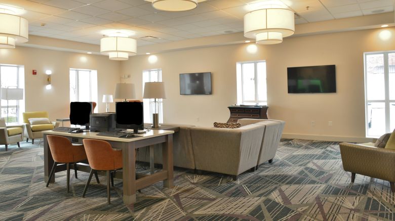 <b>Holiday Inn Hotel & Suites Lobby</b>. Images powered by <a href="https://www.leonardoworldwide.com/" title="Leonardo Worldwide" target="_blank">Leonardo</a>.