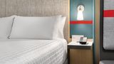 avid hotel Oklahoma City Airport Room