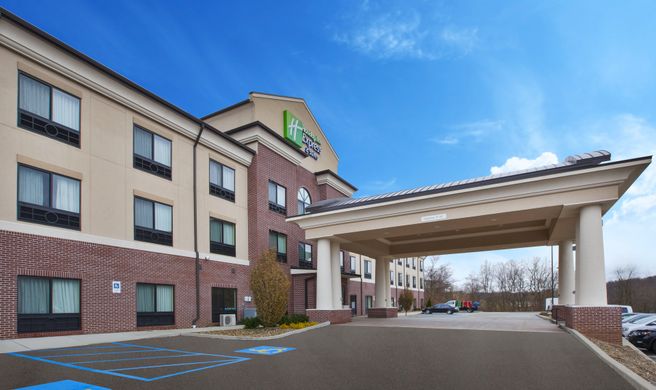 Holiday Inn Express Hotel & Suites Exterior