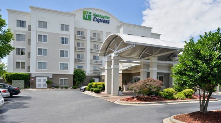 Holiday Inn Express Hotel & Suites Exterior