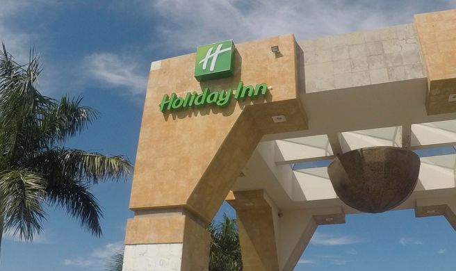 Holiday Inn Villahermosa Aeropuerto Exterior
