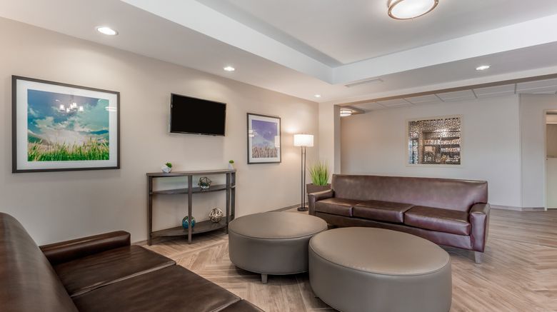 <b>Candlewood Suites Bethlehem South Lobby</b>. Images powered by <a href="https://www.leonardoworldwide.com/" title="Leonardo Worldwide" target="_blank">Leonardo</a>.