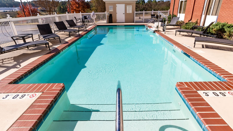 <b>Holiday Inn Express & Suites Birmingham Pool</b>. Images powered by <a href="https://www.leonardoworldwide.com/" title="Leonardo Worldwide" target="_blank">Leonardo</a>.