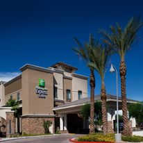 Holiday Inn Express & Suites Phoenix