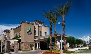 Holiday Inn Express & Suites Phoenix
