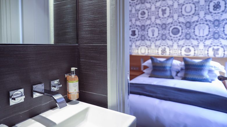 <b>Malmaison Cheltenham Room</b>. Images powered by <a href="https://www.leonardoworldwide.com/" title="Leonardo Worldwide" target="_blank">Leonardo</a>.