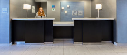 Holiday Inn Express Hotel & Suites Lobby