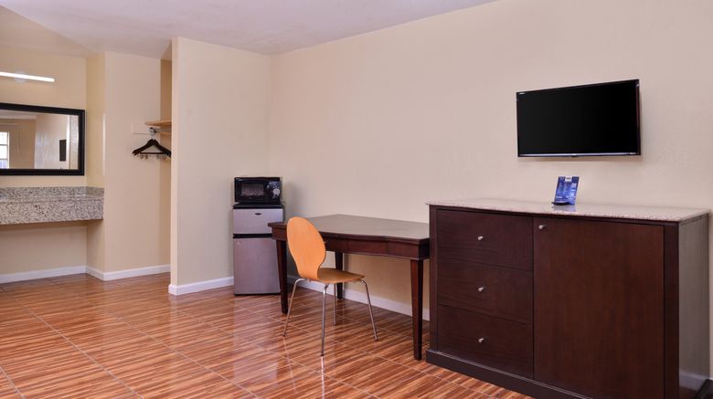 <b>Scottish Inns & Suites Lubbock Room</b>. Images powered by <a href="https://www.leonardoworldwide.com/" title="Leonardo Worldwide" target="_blank">Leonardo</a>.
