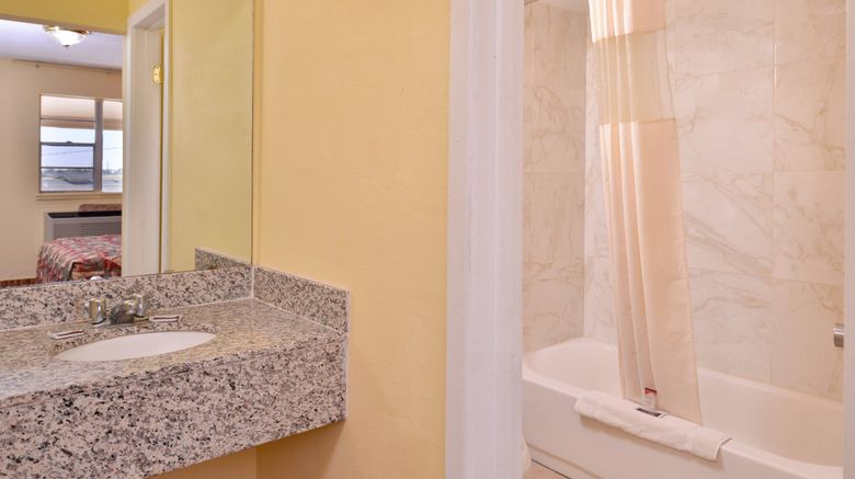 <b>Scottish Inns & Suites Lubbock Room</b>. Images powered by <a href="https://www.leonardoworldwide.com/" title="Leonardo Worldwide" target="_blank">Leonardo</a>.