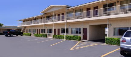 Scottish Inns & Suites Lubbock Exterior